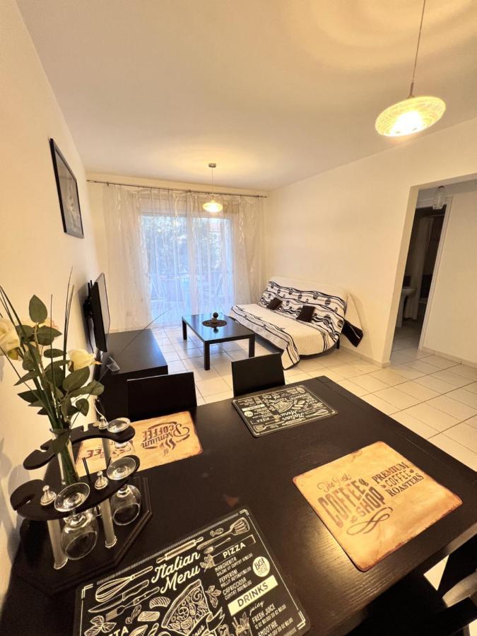Iris Village Πάφος Εξωτερικό φωτογραφία