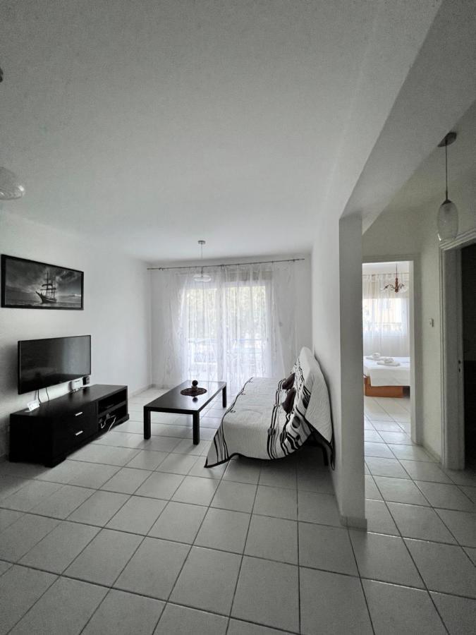 Iris Village Πάφος Εξωτερικό φωτογραφία
