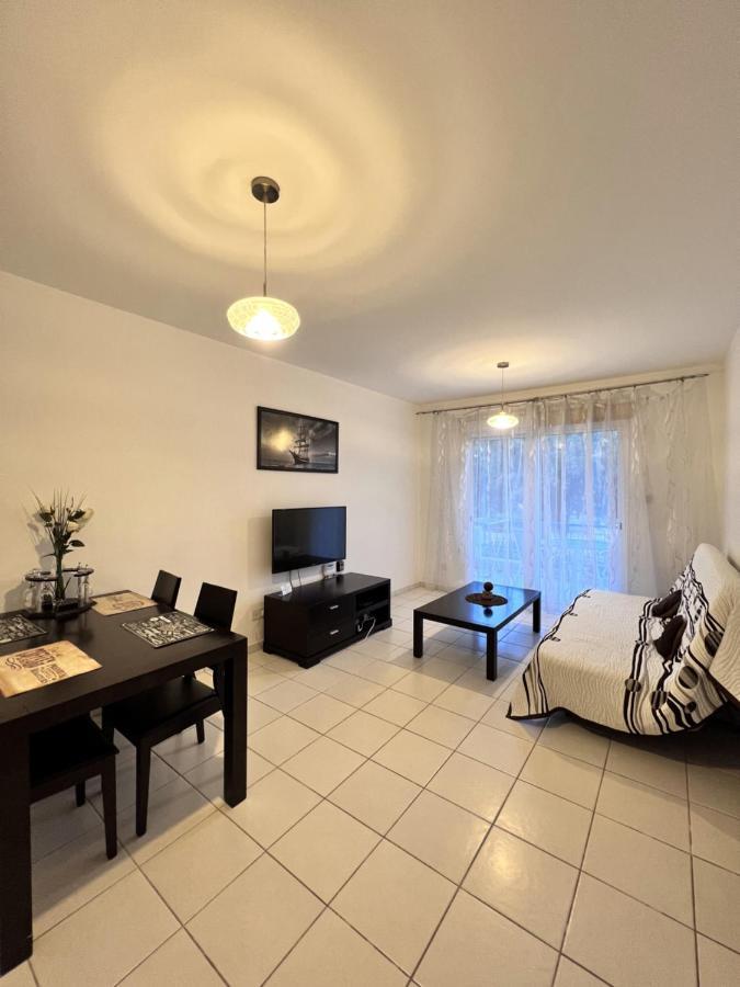 Iris Village Πάφος Εξωτερικό φωτογραφία