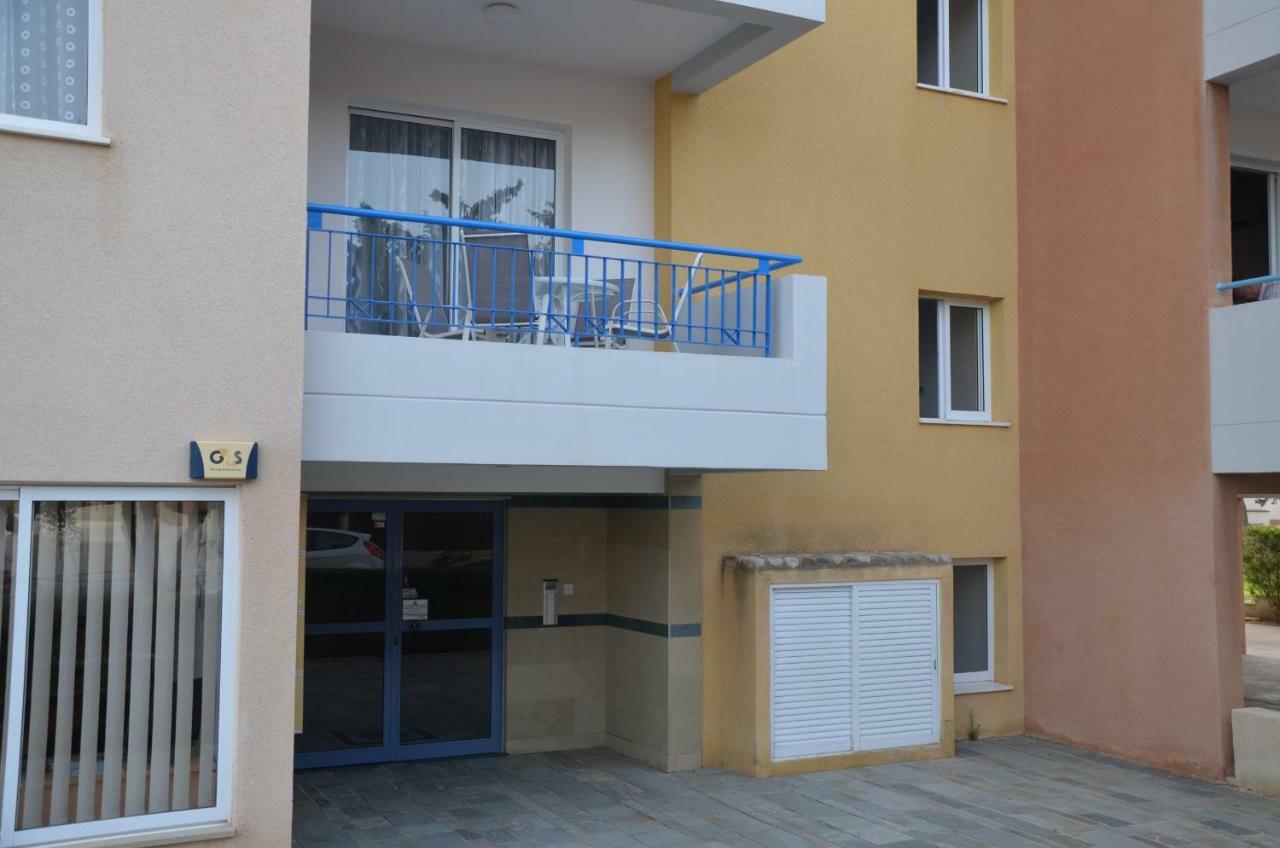 Iris Village Πάφος Εξωτερικό φωτογραφία